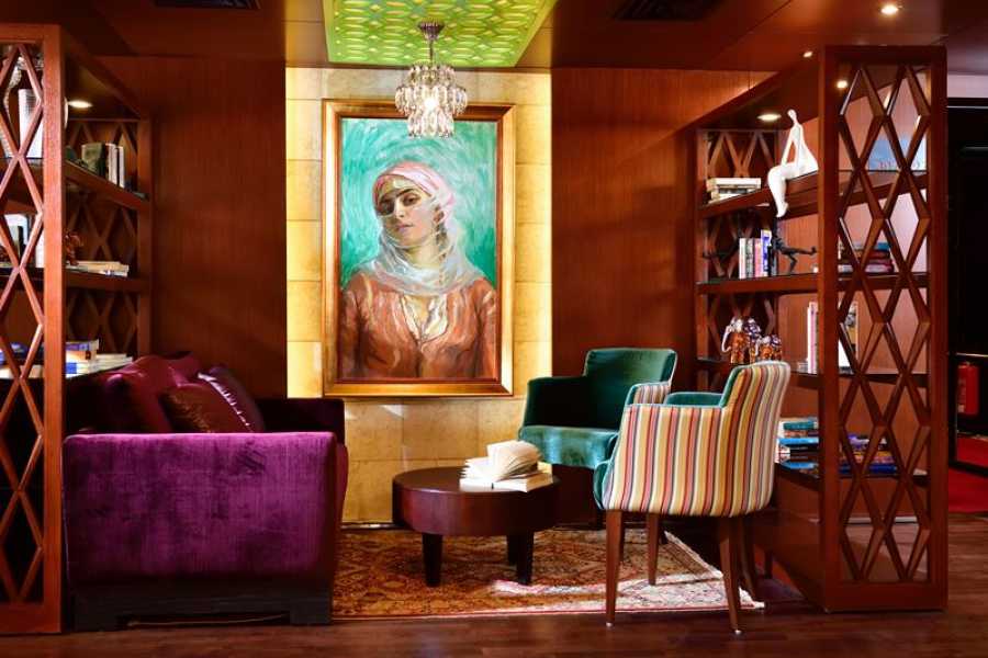 Hotel 3 — 2