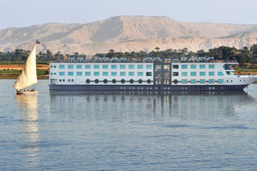 Hotel 3 — 4
