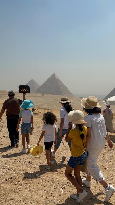 Giza — Pyramids & Sphinx — picture 1